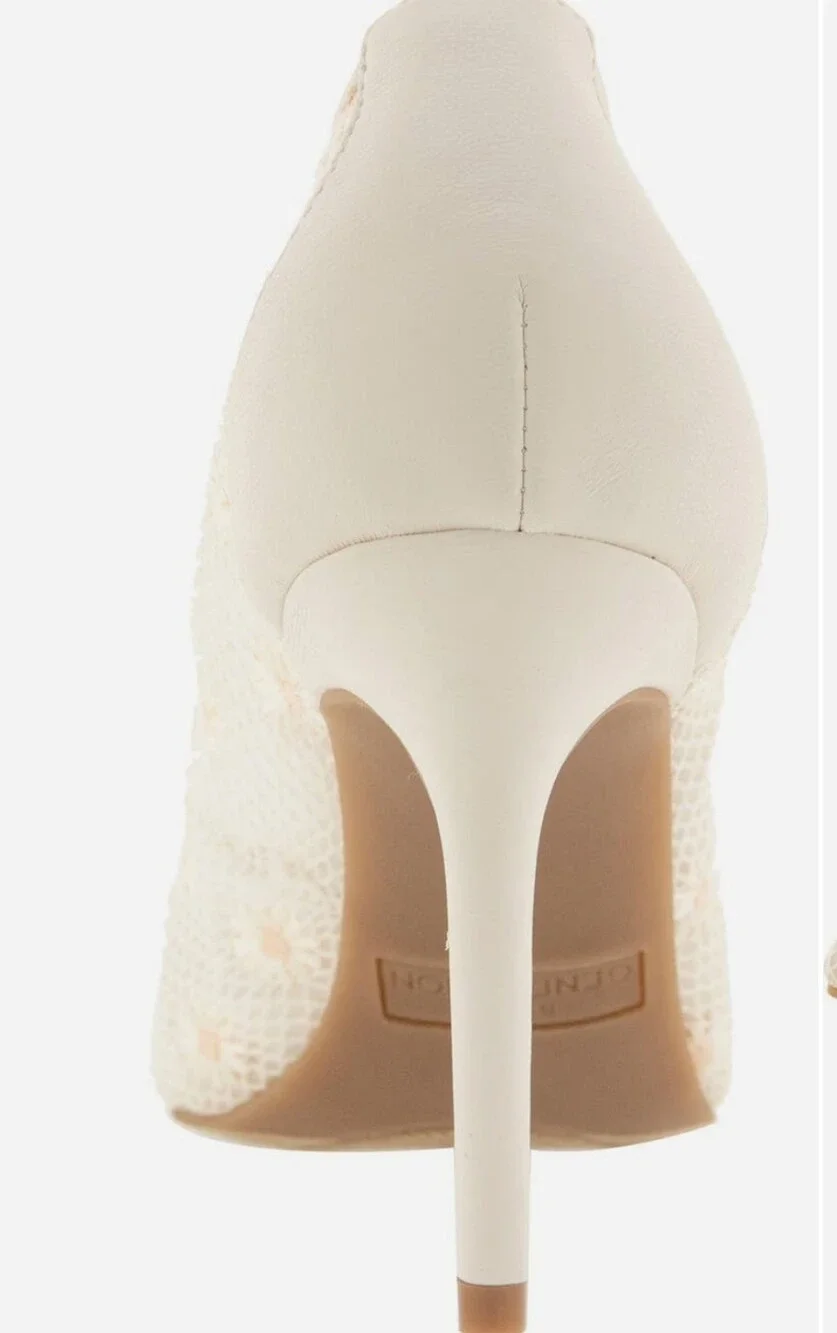 BCBGeneration Women's Pointed Mesh Daisy Pump in Ivory Heel 3 1/3 in